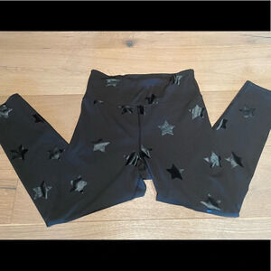 Love ⭐️ Stars! A Favorite Pristine Leggings